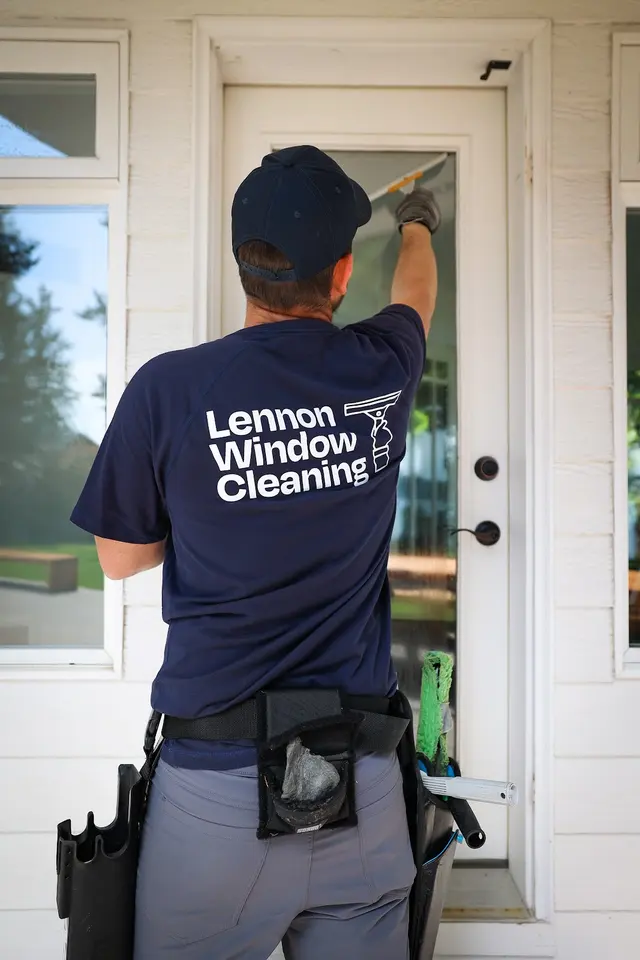 Lennon Window Cleaning — photo from the business 9