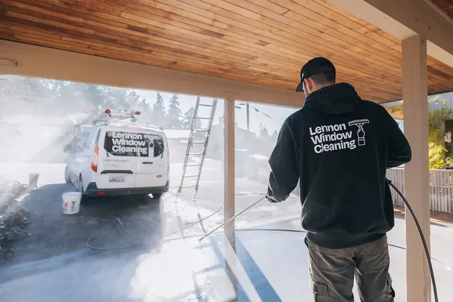 Lennon Window Cleaning — photo from the business 11