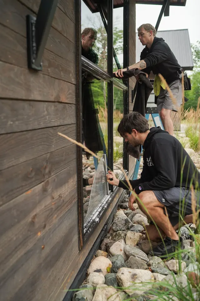 Pane'N The Glass Window Cleaning — photo from the business 10