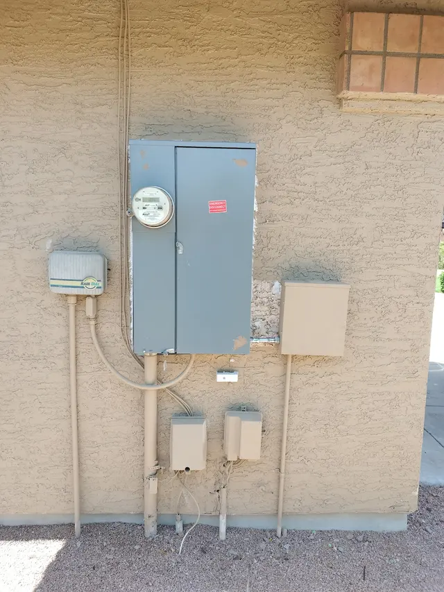 Livewire Electrician LLC - Residential Electrical Services in Phoenix — photo from the business 4