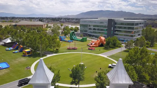 Bouncin Bins Services & Inflatable Booking Pros - Portland — photo from the business 6