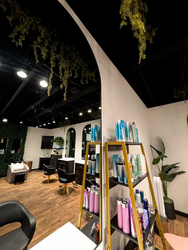 Citlali Cruz Haircut Specialist — customer photo 4