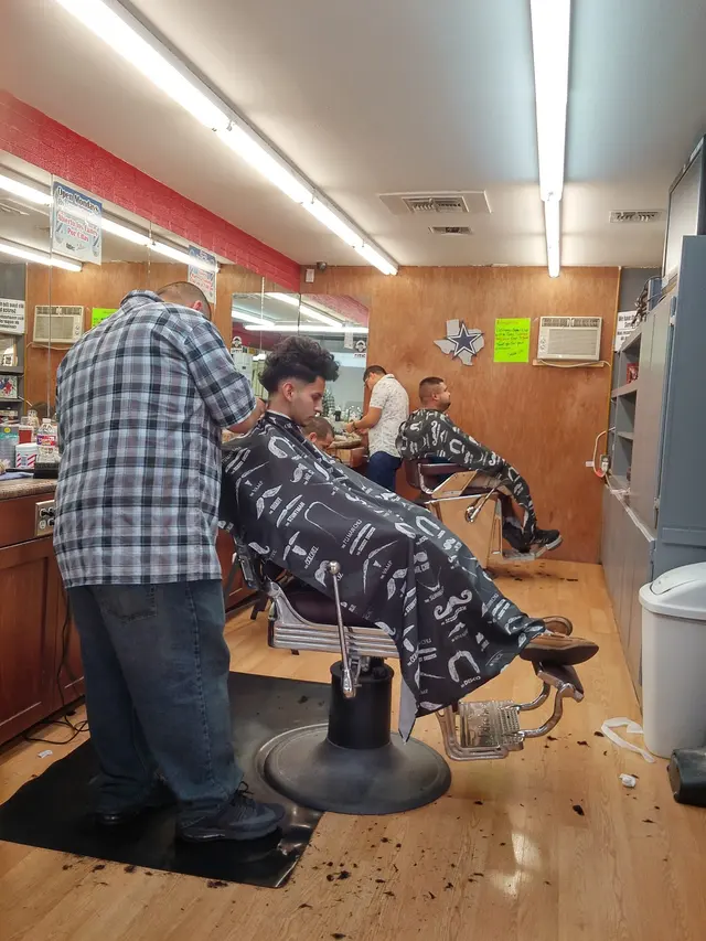 Salon 281 — customer photo 3
