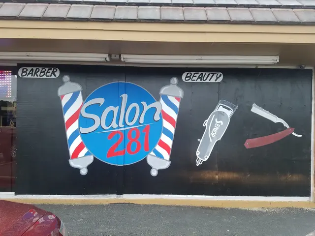 Salon 281 — customer photo 1