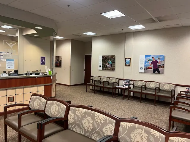 Sports Medicine & Orthopaedic Center - SMOC - Suffolk — customer photo 4