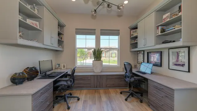 Closet Gallery — photo from the business 1