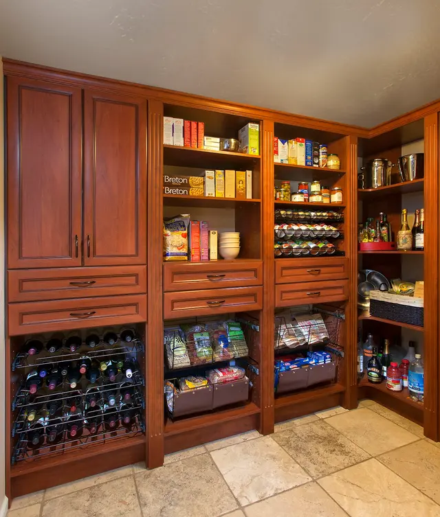 Closet Gallery — photo from the business 4