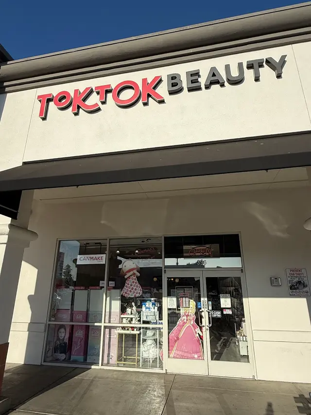 TokTok Beauty — customer photo 1