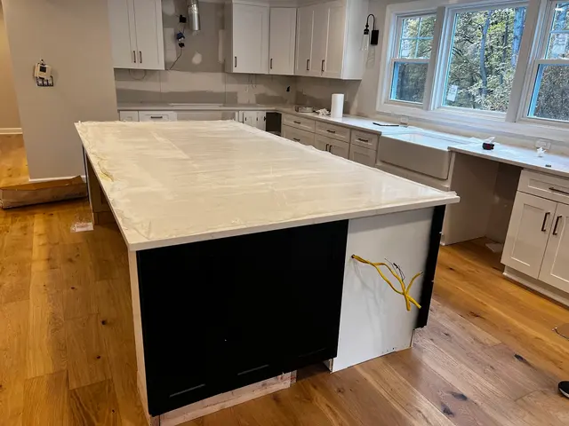 Lion Cabinets Countertops Remodeling — photo from the business 3