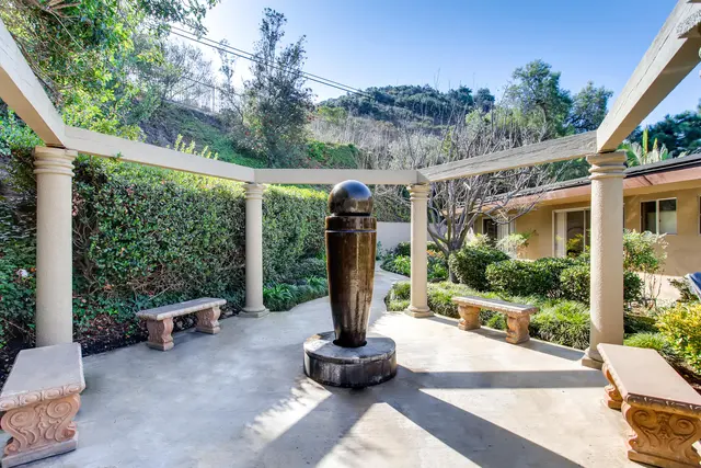 Cloisters Of The Valley — photo from the business 6