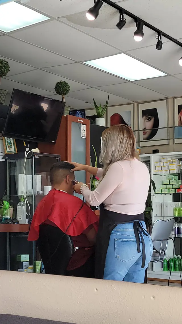 Mi Salon Beauty Salon — photo from the business 1