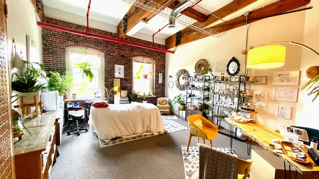 holistic skin and tonics — photo from the business 1