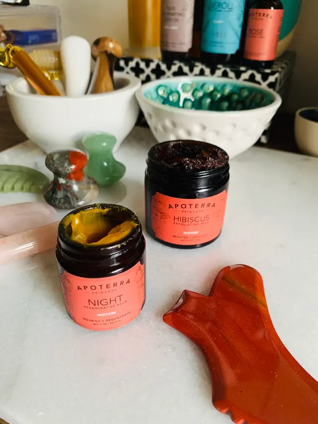 holistic skin and tonics — photo from the business 8