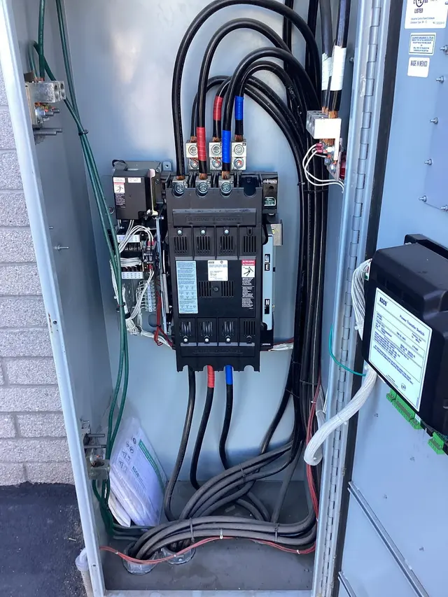 Mr. Electric of Phoenix Metro — photo from the business 2