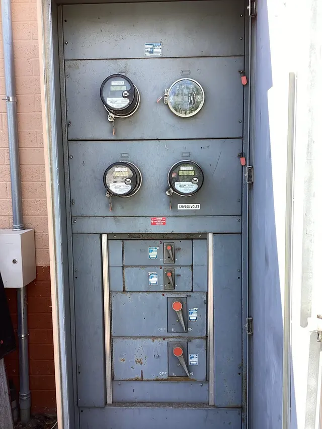 Mr. Electric of Phoenix Metro — photo from the business 9