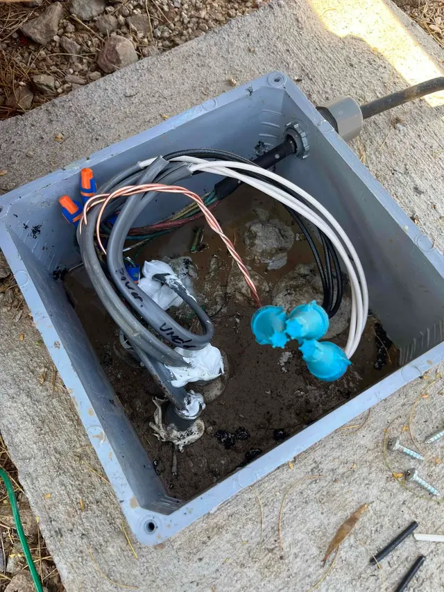 Mr. Electric of Phoenix Metro — photo from the business 12