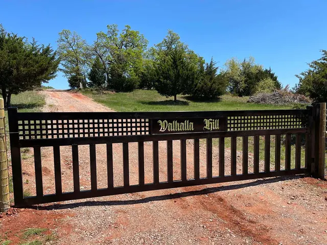 Apex Fence — photo from the business 12