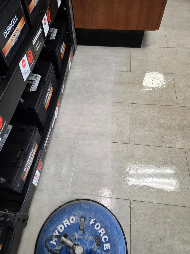 Mr. Grout Master - Tile and Grout Cleaning — photo from the business 10