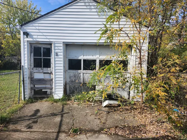 Wammack's Garage Door Repair — photo from the business 6