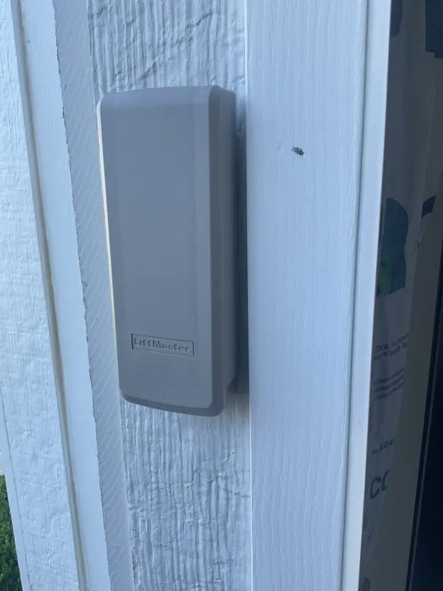 Don's Garage Door Repair — photo from the business 7