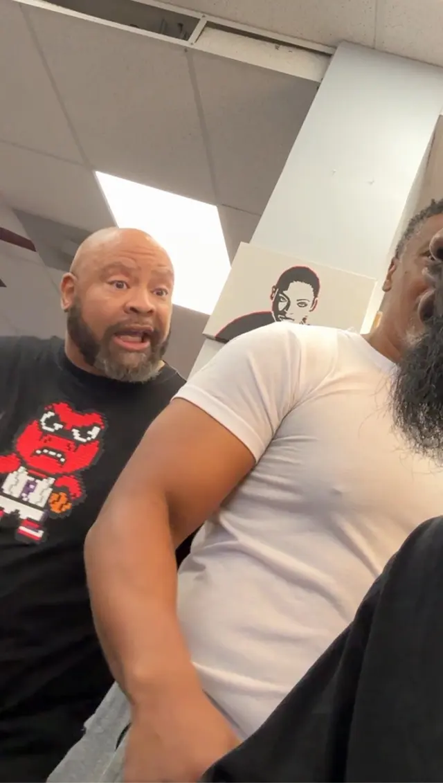 Q's Barber Shop — customer photo 2