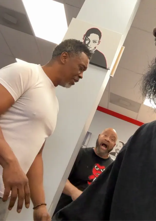 Q's Barber Shop — customer photo 8