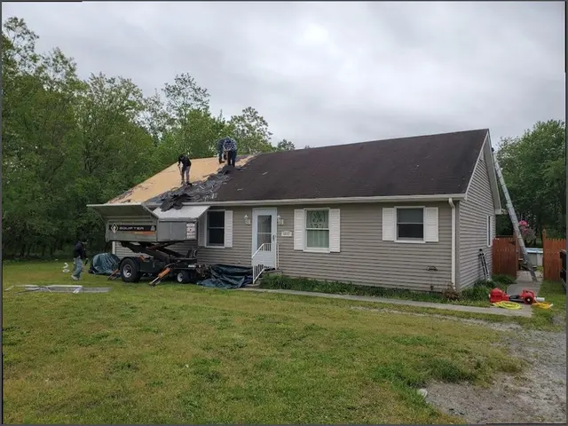 Navarro Family Roofing — customer photo 10