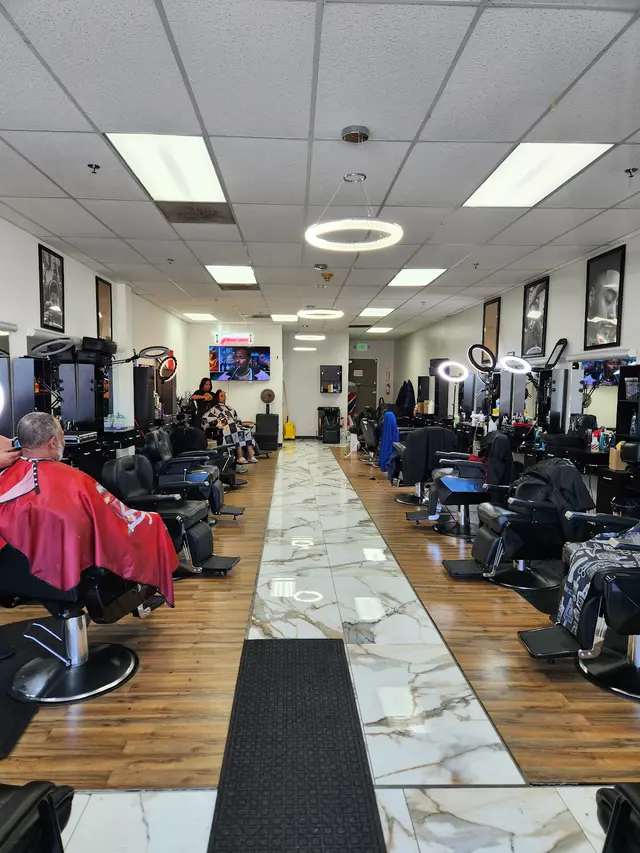 Trend Setters Barber Lounge — photo from the business 1