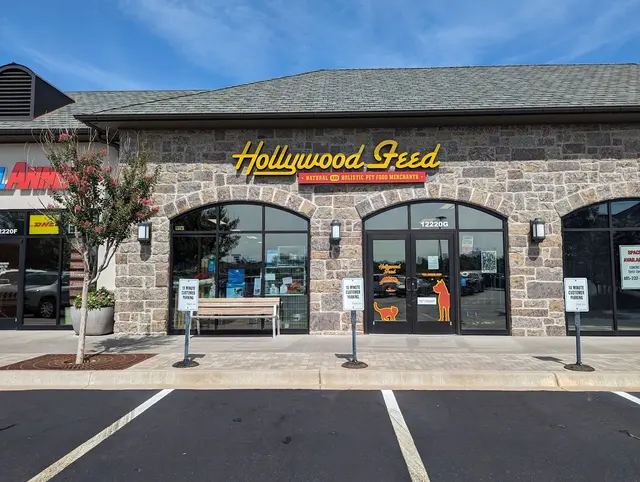 Hollywood Feed — photo from the business 1