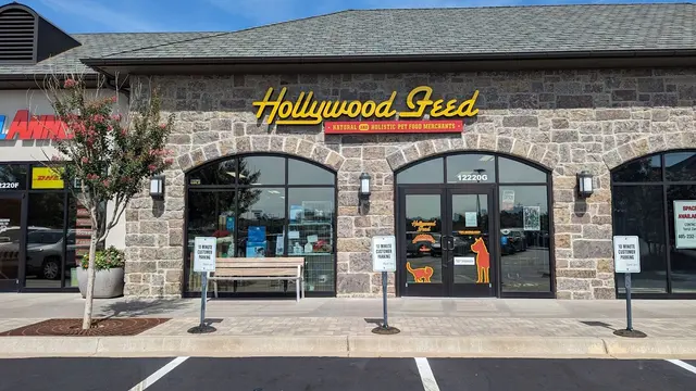 Hollywood Feed — photo from the business 2