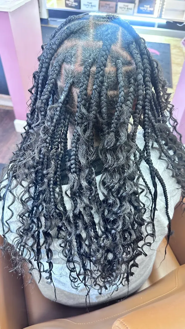 Images Salon Suites by Amani — photo from the business 3