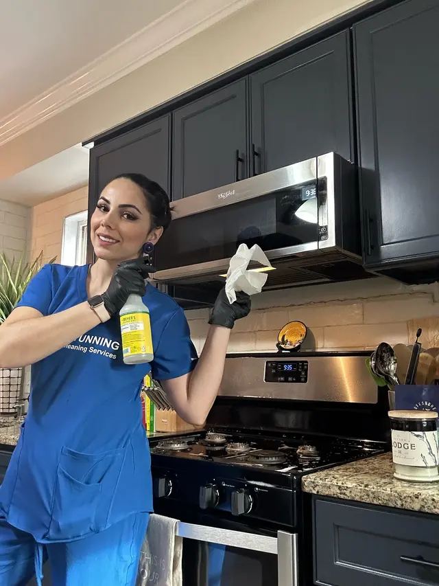 Stunning Cleaning Service — photo from the business 3