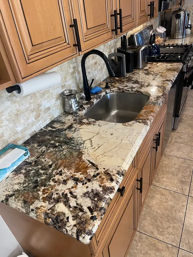 Donna & Lorenzo's Sparkle and Shine Cleaning Service LLC — photo from the business 6