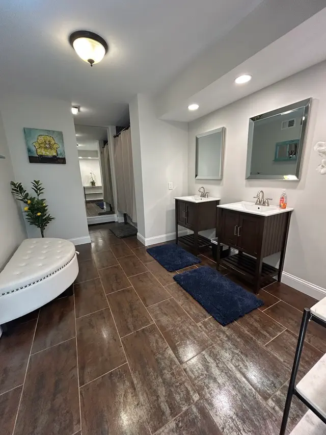 Donna & Lorenzo's Sparkle and Shine Cleaning Service LLC — photo from the business 3