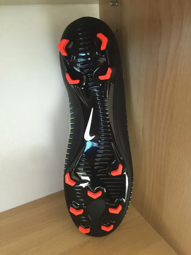 Gonzalez Sports, Inc. — photo from the business 8