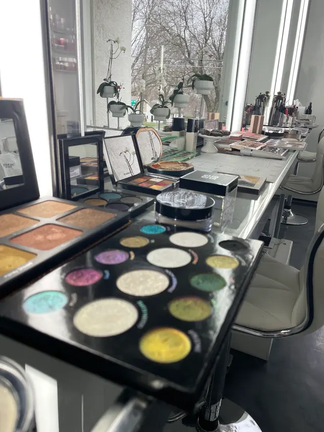 Caro Benítez Makeup Studio & Spa — photo from the business 4