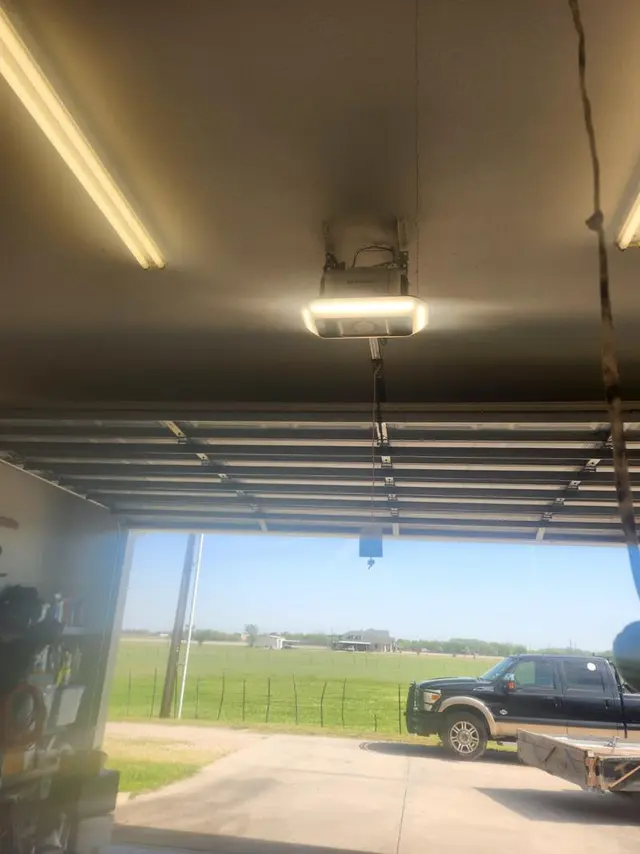 Veteran Garage Door Repair — photo from the business 12