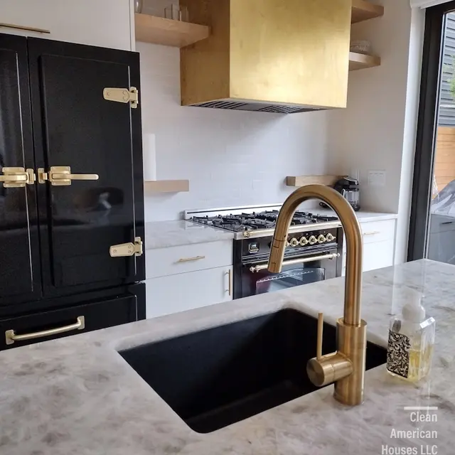 Clean American Houses — photo from the business 10