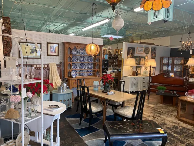 Urban Suburban Antiques — customer photo 2