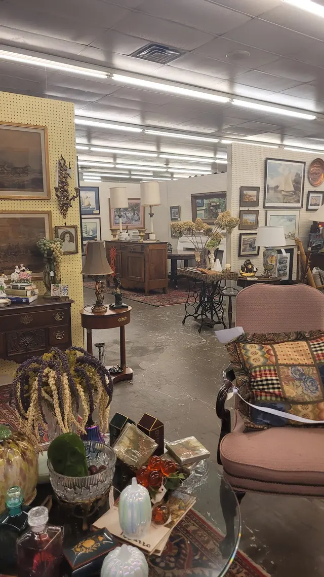 Shades Mountain Mercantile — customer photo 6