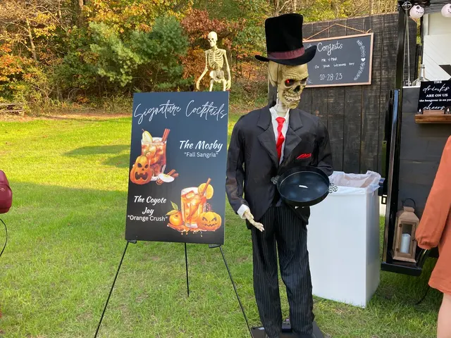 Customer photo of work by Devour Catering & Event Design, LLC, from Lynn Bradford, CSFA's review