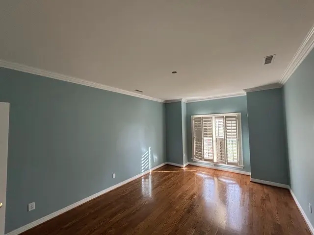 Dura Painting — photo from the business 3