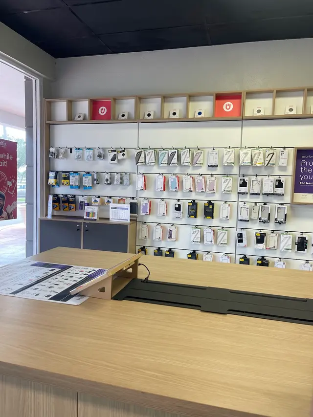 uBreakiFix - Phone and Computer Repair — customer photo 6