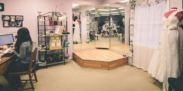 Alterations By Toni — photo from the business 3