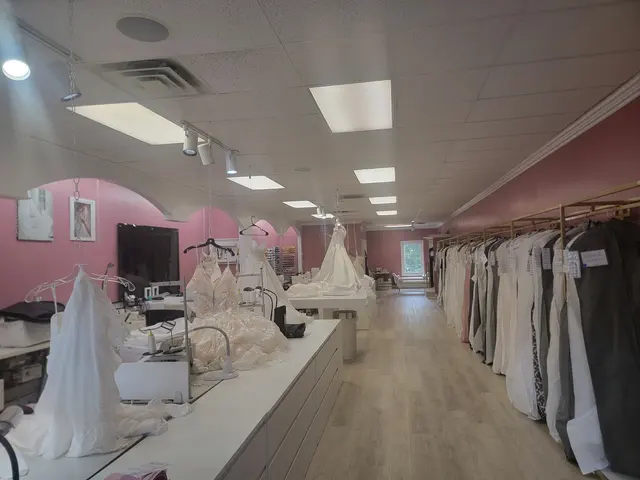 Moji Fashion Designs — photo from the business 1