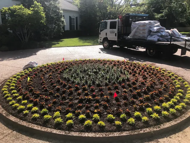 Goodin Lawncare — photo from the business 8