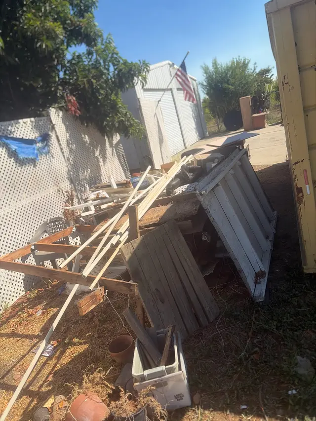 Rapid Junk Removal CA, LLC — photo from the business 6