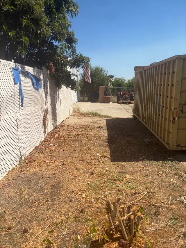 Rapid Junk Removal CA, LLC — photo from the business 2
