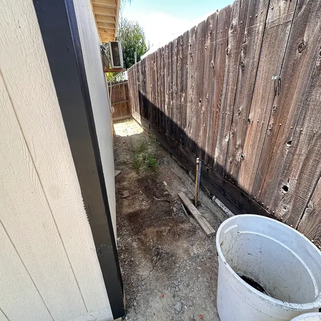 Rapid Junk Removal CA, LLC — photo from the business 4