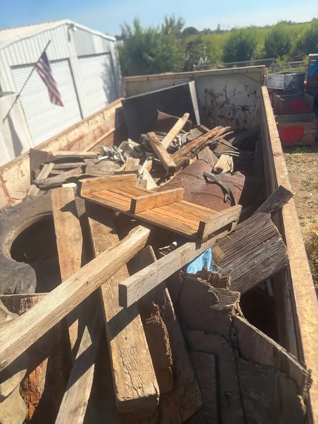 Rapid Junk Removal CA, LLC — photo from the business 10